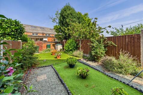 CAM05192G0-PR0123-STILL032