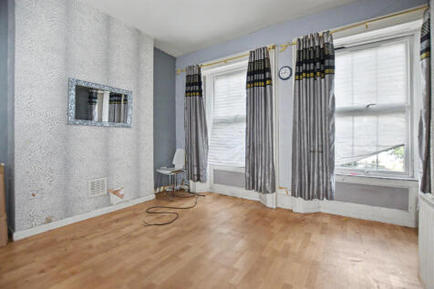 Flats A-C, 16 Woolwich Road, Greenwich, London, SE10 0JU