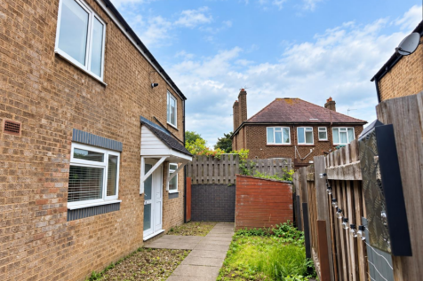 Corby, NN17 - property photo