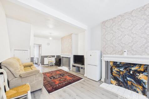 Sitting/Dining Room
