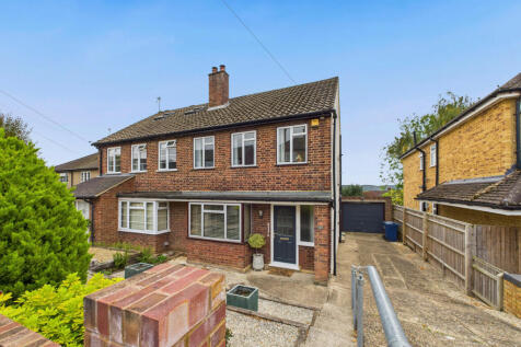 CAM02909G0-PR0498-STILL014