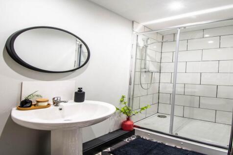 1 Highfield Avenue R