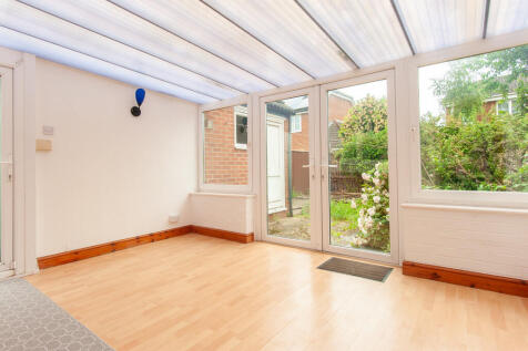 Whitley Close, Clifton, York photo 4