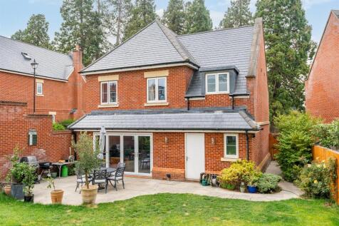 Welwyn, AL6 - property photo
