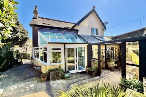 Rear Of Coombe Bank Lodge.jpg