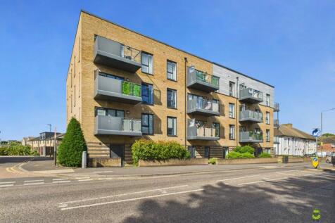 Presented by Nicoleta at EweMove Bexleyheath and D