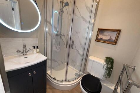 STUNNING BRAND  EN-SUITE ROOMS, ASHBOURNE ROAD, DE22 3AD photo 5