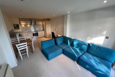 Lounge Kitchen