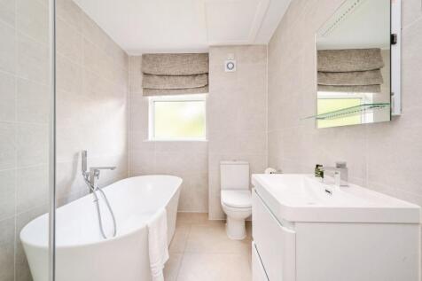 Bath/Shower Room