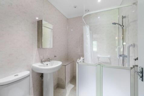 17_19 rosebank gardens, largs  (17).jpg