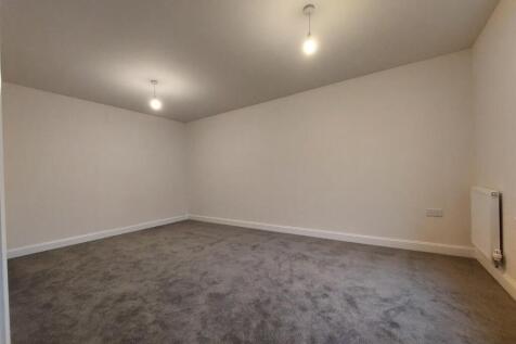 Campion Way, Henhull photo 4