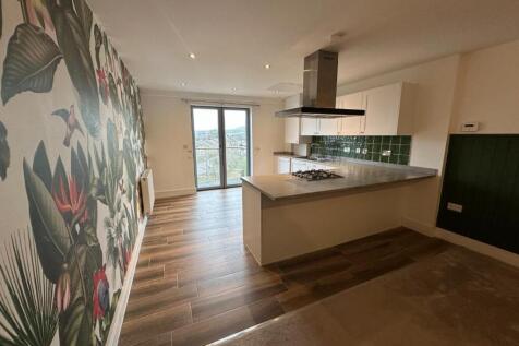 Marina View, Barden Lane, Burnley photo 5