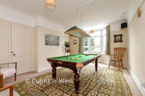 Games Room / Bedroom 2