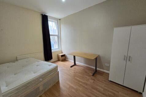 Bow Road, Tower Hamlets, London photo 4