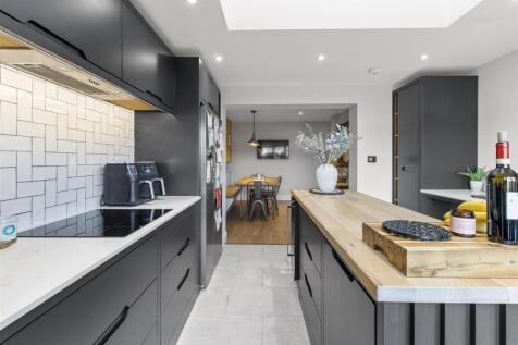 Eastbourne, BN20 - property photo