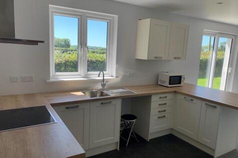 Kitchen (Medium)
