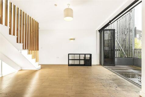 4-bed terraced on Gillett Place, London, N16, £4,600/mo