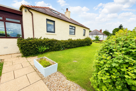 1 Linns Cottage, Collin, DG1 3SA - Braidwoods Soli