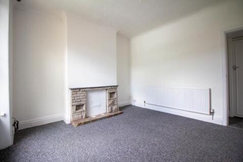 Adam Hendry EweMove Estate and Letting Agent in Hu
