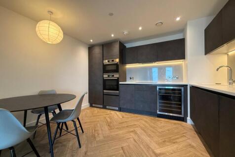 Elizabeth Tower, 141 Chester Road, Manchester, M15 photo 3