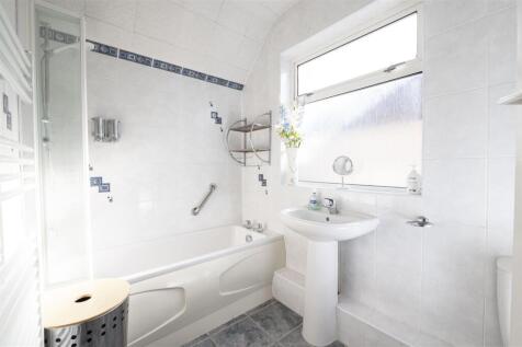 6 Bearton Avenue-06.jpg