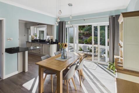 Living Room / Diner