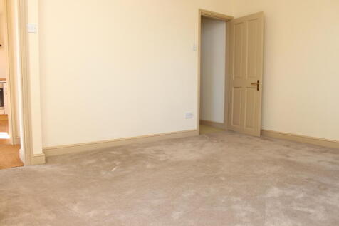 Main Road, Newark, Nottinghamshire, NG23 photo 5