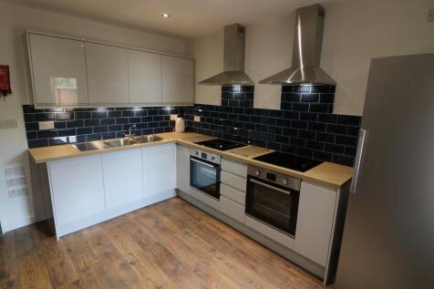 Warwick Road photo 4
