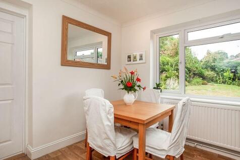 Chieveley Drive, Tunbridge Wells, TN2 photo 3