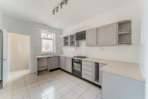 Poplar Terrace, South Elmsall, Pontefract, Wakefield photo 4