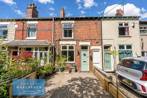 Stunning Two Bedroom Cottage property TO LET!