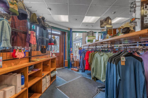 Retail Property (high street) for sale Image 4