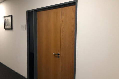 Office to rent Image 4