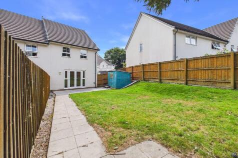 garden and rear elevation