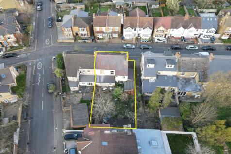 4 Wilton Road, Colliers Wood, London SW19 2HB