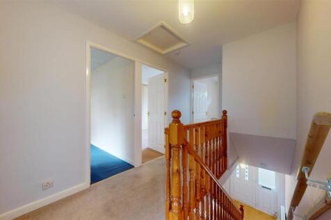 Pinfold Drive Landing