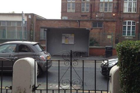 upper-lloyd-street-m14-4hy-1040601