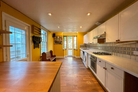 Kitchen (1)
