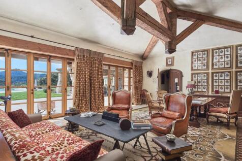 Living-room Wooden floor Sliding windows