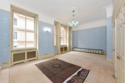 10 Berkeley House (12).JPG