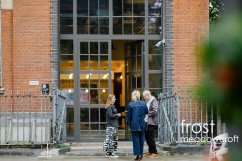 Pall Mall Deposit 124128 Barlby Rd Ladbroke Grov