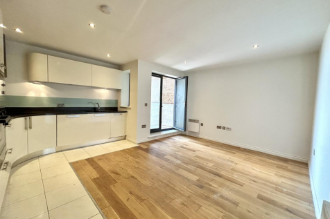 St James Court, 41 Grand Parade, Leigh-On-Sea photo 3