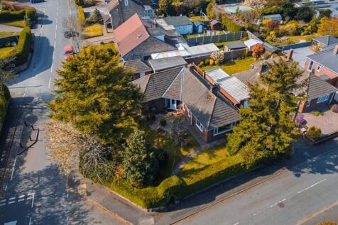 38 Waterford Dr-9.jpg