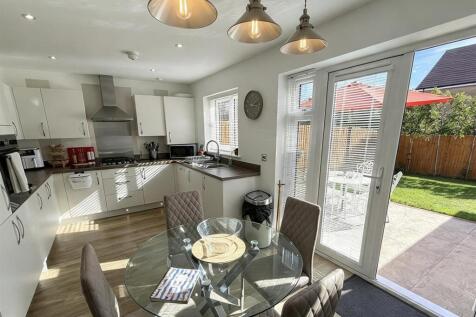 Sunflower Avenue, Pinchbeck photo 4