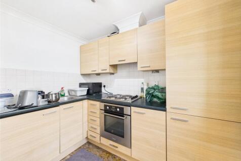 Park House, 123 Chapel Lane, Farnborough, Hampshire, GU14 photo 3