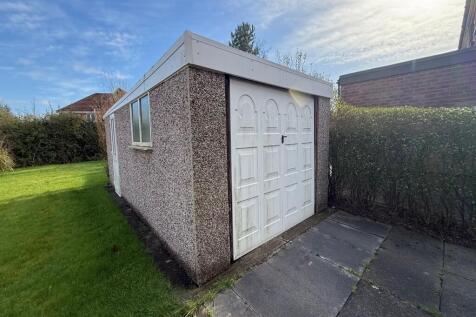 Detached Garage
