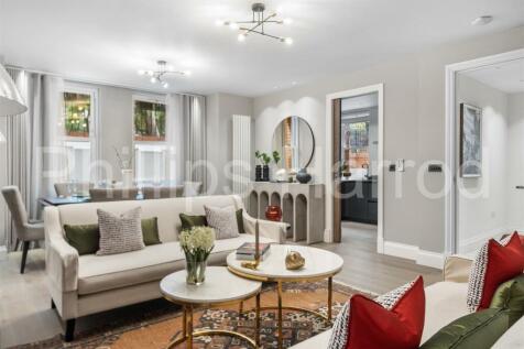 Flat 2, 49 Fitzjohns Avenue NW3 6PH-5.jpg