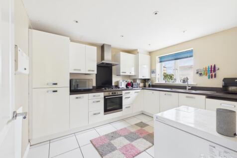Kitchen- Mark Stephens EweMove Newmarket and Soham