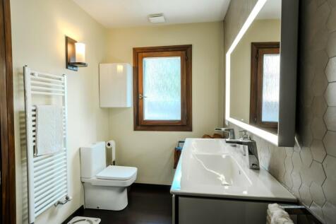 DSC05274-Enhanced-NR