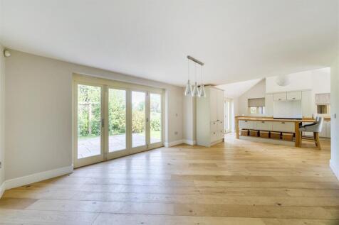 Stunning open plan accomodation